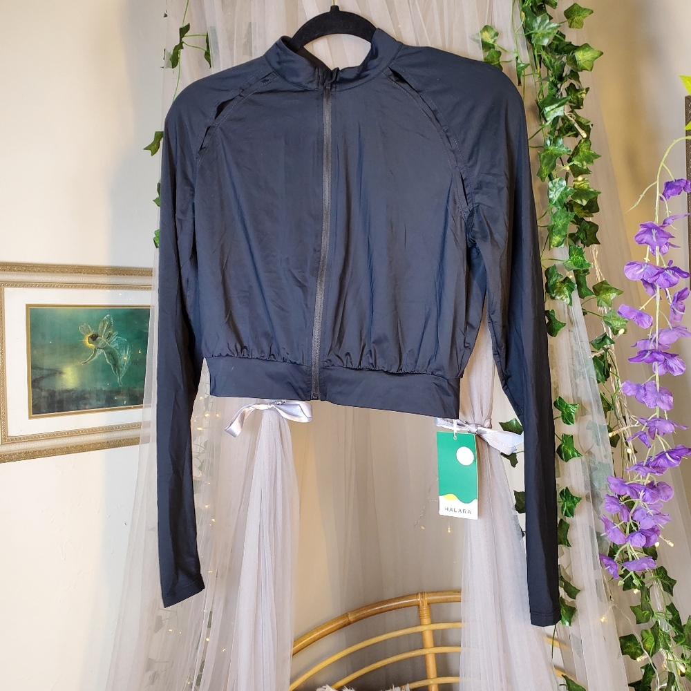 HALARA Black Balletcore Cropped Zip Up Long‎ Sleeve Top Size S Cutout Activewear